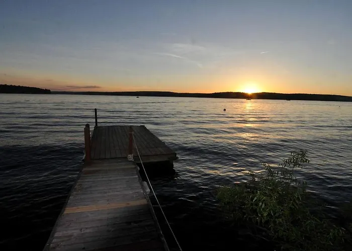 Lakefront Vacation Rental With Superb Views Over Lake Wallenpaupack In Hawley, Pennsylvania