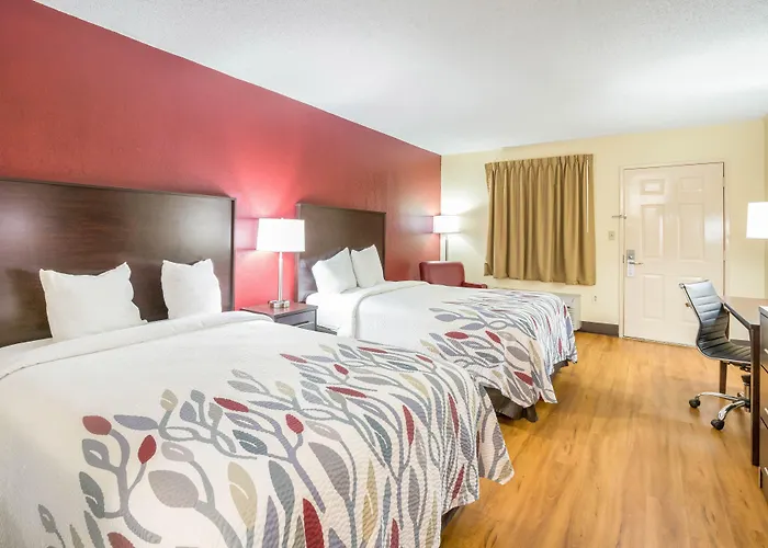 Red Roof Inn Clarksville