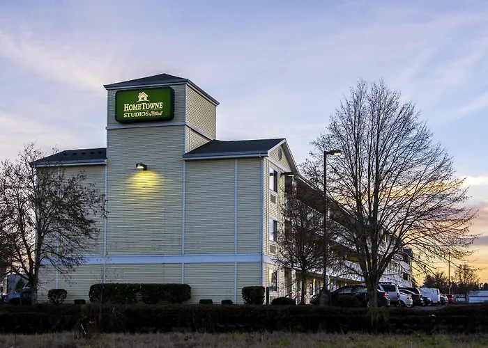 Hometowne Studios By Red Roof Salem, Or