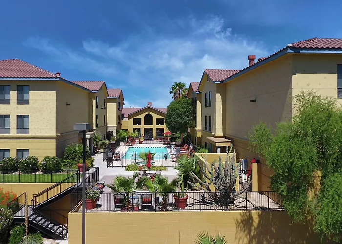 Hampton Inn & Suites Tucson Mall