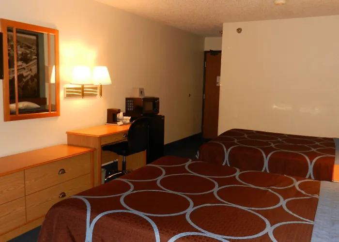 Super 8 By Wyndham Potosi