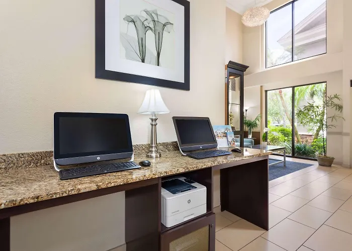 La Quinta By Wyndham Bonita Springs Naples North