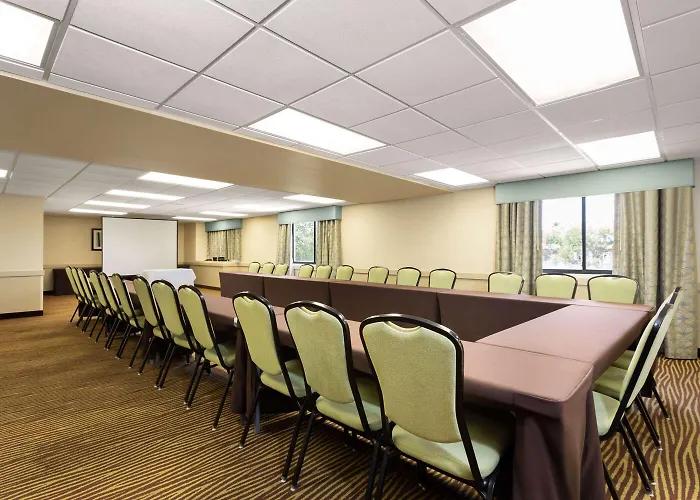 La Quinta By Wyndham Bonita Springs Naples North