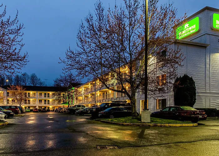Hometowne Studios By Red Roof Tacoma - Puyallup