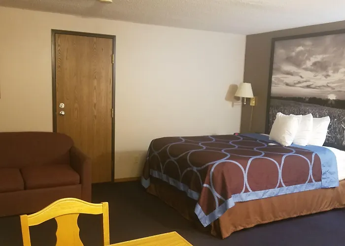 Super 8 By Wyndham Milbank Sd