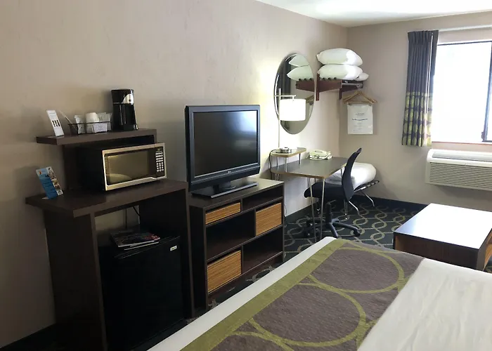 Super 8 By Wyndham Port Angeles At Olympic National Park