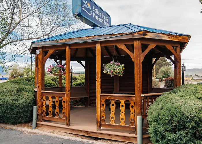 Salida Inn & Monarch Suites