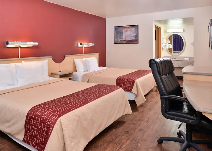 Rodeway Inn & Suites Rancho Mirage - Palm Desert Area