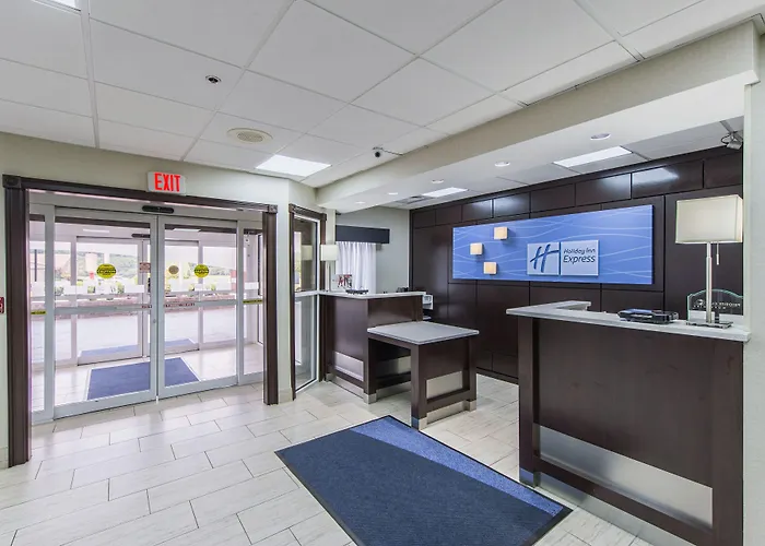 Holiday Inn Express Dandridge By Ihg