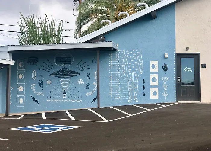 Hotel Mccoy Tucson - Art, Coffee, Beer, Wine, Pool