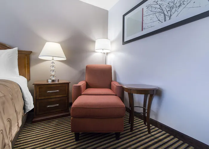 Ramada Bayside Inn & Suites Eureka