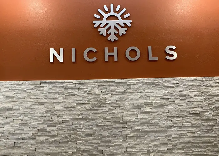 Nichols Inn & Suites
