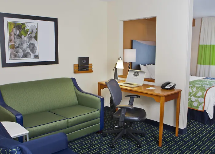 Fairfield Inn & Suites By Marriott Memphis East Galleria