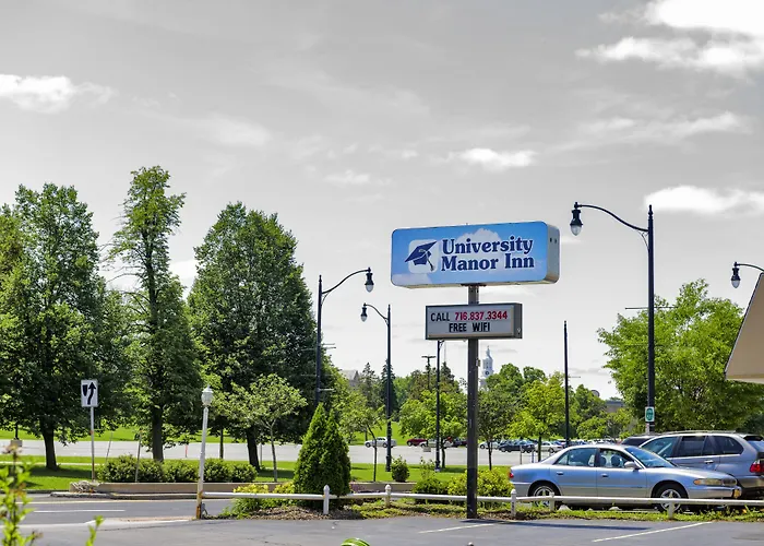 University Manor Inn