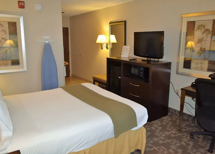 Country Inn & Suites By Radisson, Dunn I-95