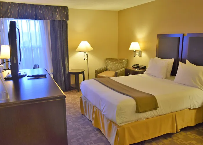 Country Inn & Suites By Radisson, Dunn I-95
