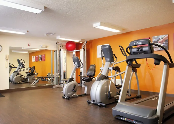 Holiday Inn Express & Suites Hayward By Ihg