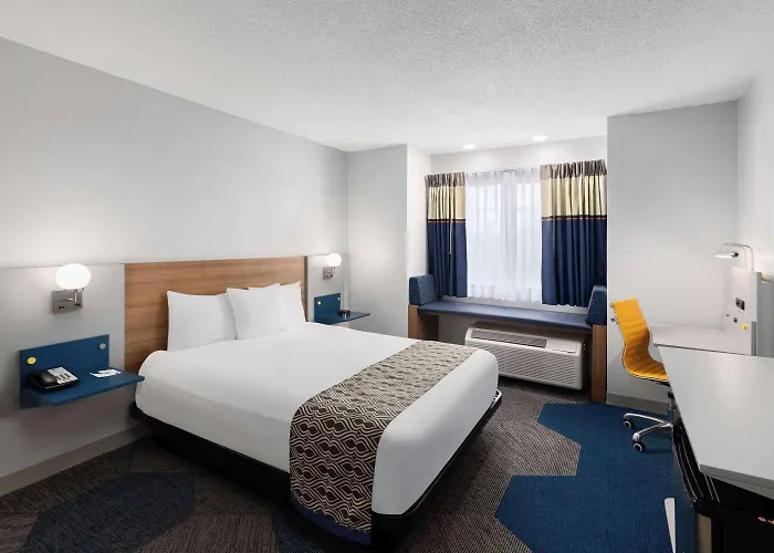 Microtel Inn Bowling Green