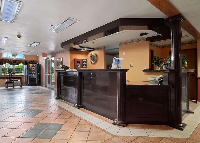 Microtel Inn And Suites Clarksville