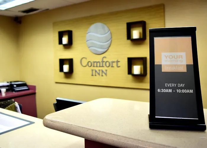 Comfort Inn & Suites Deland - Near University
