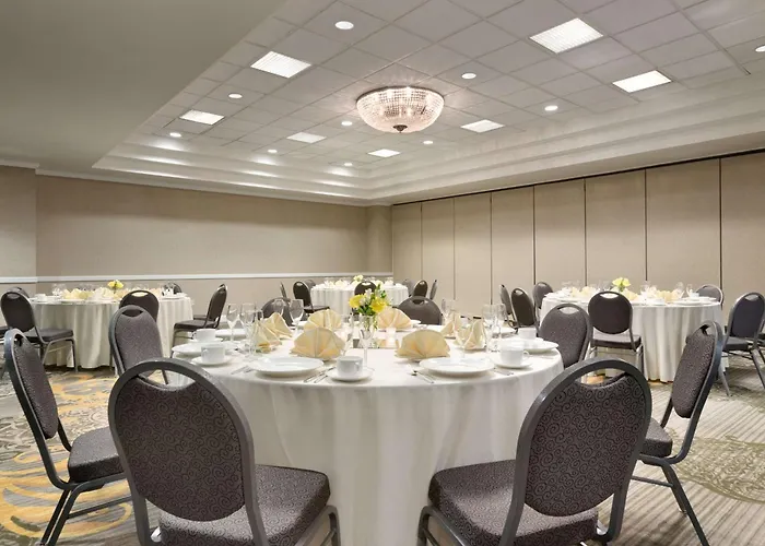 Embassy Suites Newark - Wilmington/South