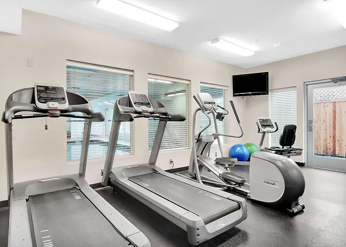 Executive Residency By Best Western Navigator Inn & Suites