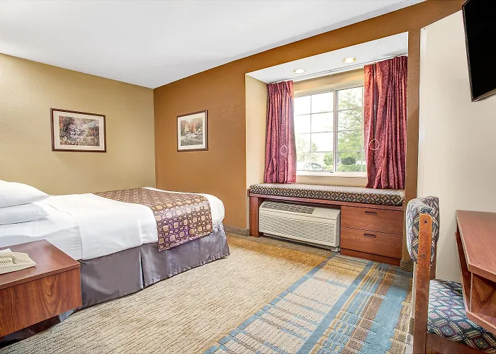 Microtel Inn & Suites By Wyndham Mason