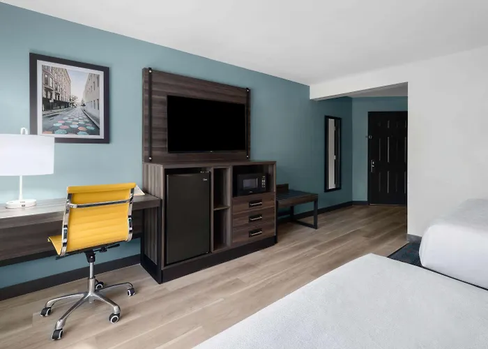La Quinta By Wyndham Greensboro Highpoint