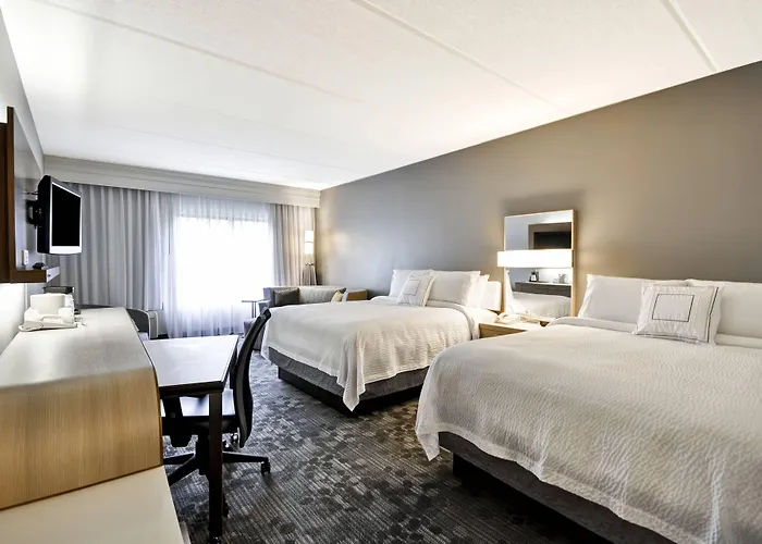 Courtyard By Marriott Dalton