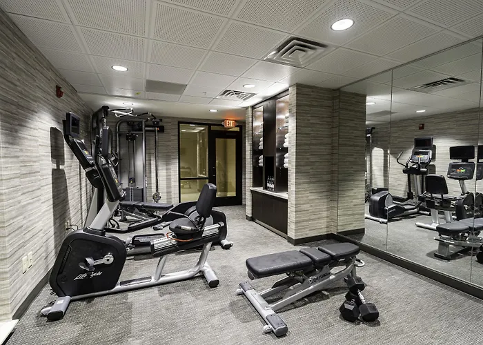 Courtyard By Marriott Cleveland Willoughby