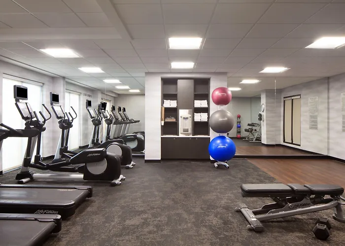 Fairfield Inn & Suites By Marriott Charleston