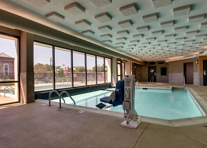 Drury Inn & Suites Greensboro