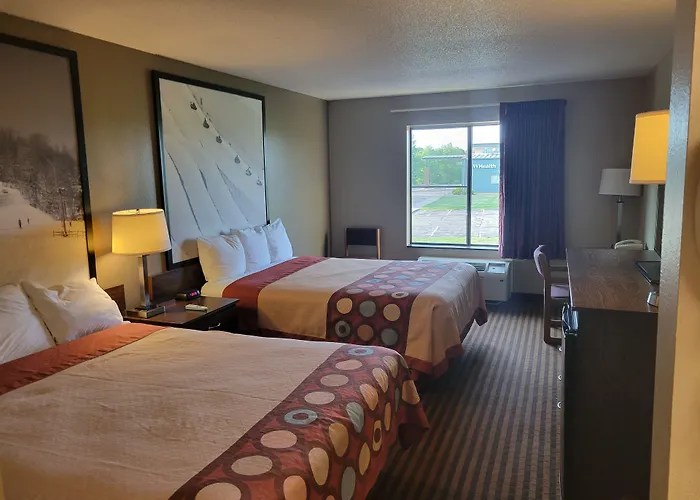 Super 8 By Wyndham Portage