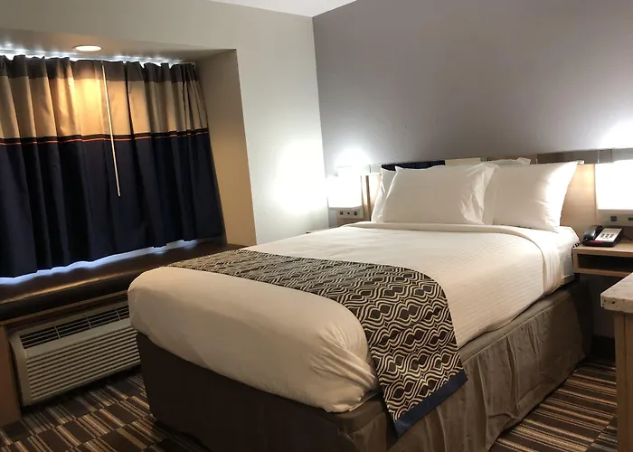 Microtel Inn & Suites