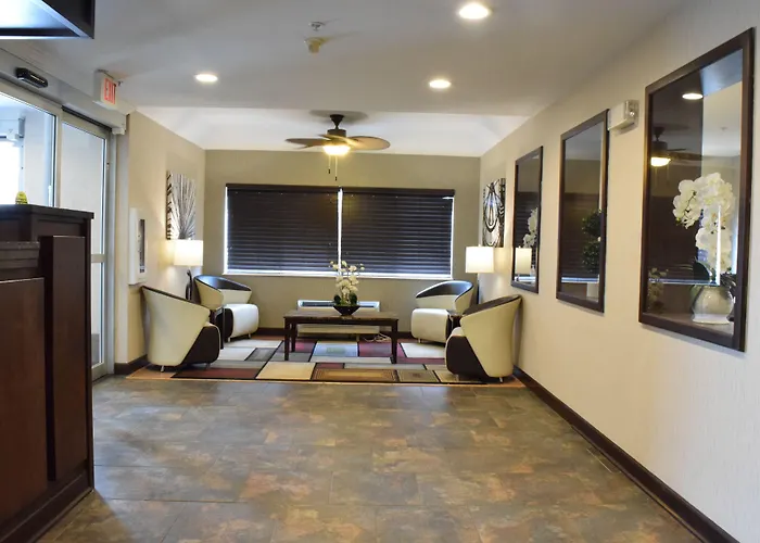 Best Western Crown Inn & Suites - Batavia