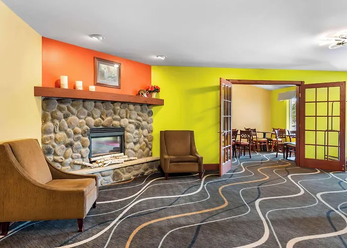 Econo Lodge Inn & Suites Eau Claire South