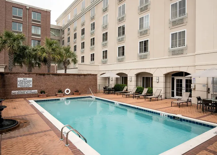 Courtyard By Marriott Charleston Historic District