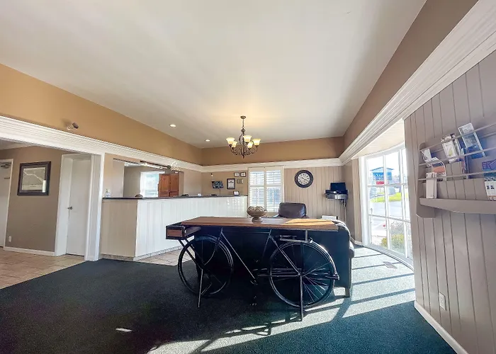 Alpine Inn & Suites Rockford