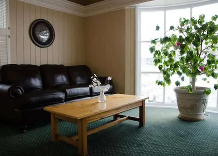 Alpine Inn & Suites Rockford