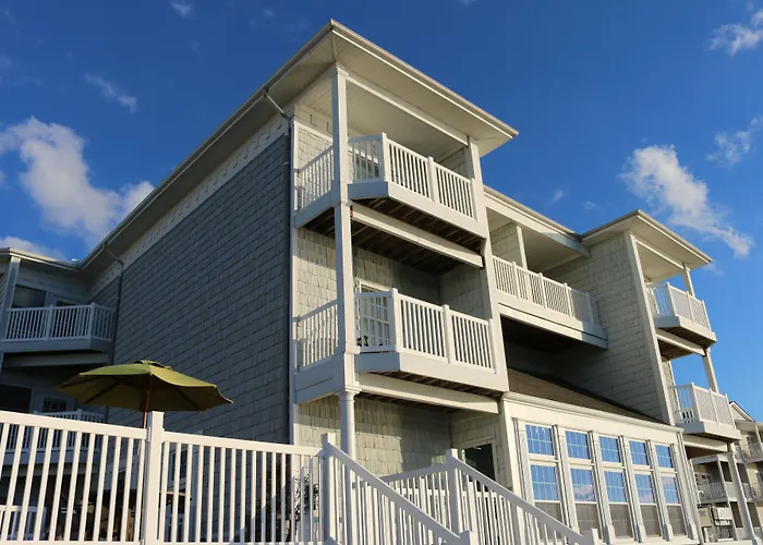 Comfort Suites Chincoteague Island Bayfront Resort