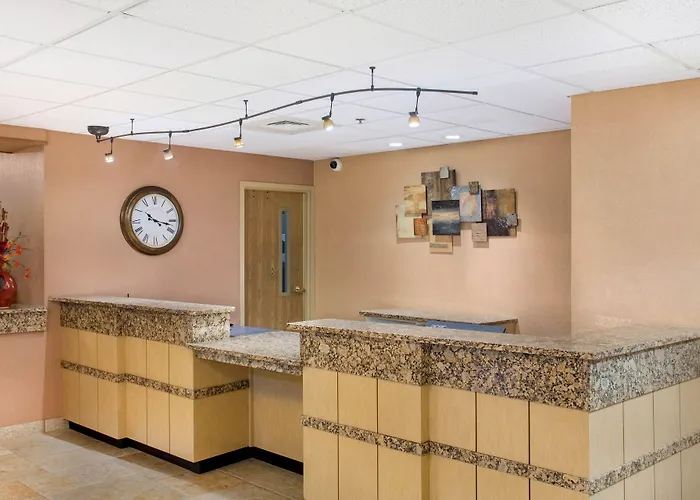 La Quinta By Wyndham Springfield South