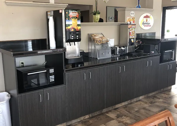 Super 8 By Wyndham Pocatello