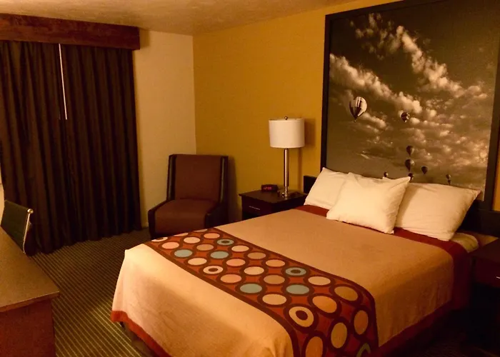 Super 8 By Wyndham Idaho Falls