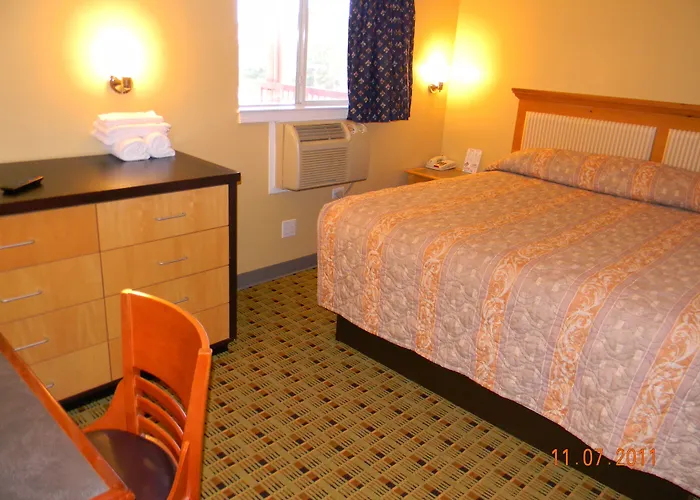 Stay Inn & Suites - Stockbridge