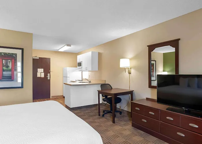 Extended Stay America Suites - Cleveland - Brooklyn