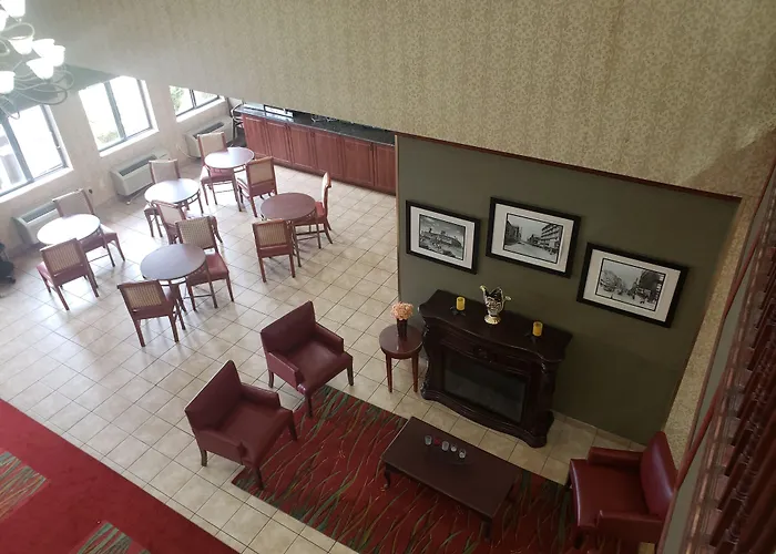 Comfort Suites Detroit/Warren