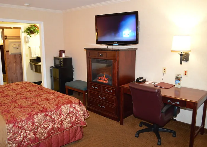 Dynasty Suites Redlands