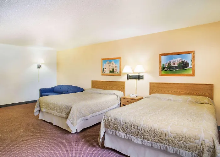Super 8 By Wyndham Hot Springs