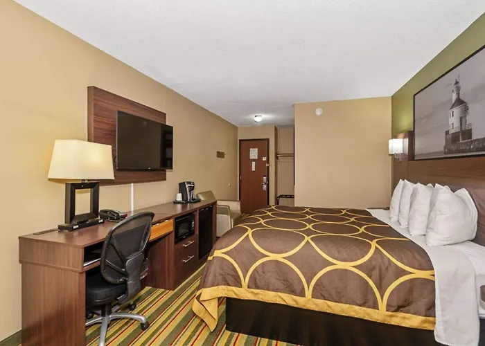 Super 8 By Wyndham Superior Wi