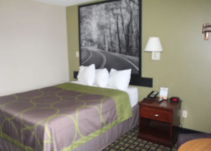Super 8 By Wyndham Michigan City